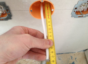 Inštalacije električnih napeljav in naprav, montaže strelovodnih napeljav in naprav, inštalacije šibkega toka, montaže avtomatskih dvoriščnih vrat in avtomatskih zapornic, inštalacije alarmnih naprav in video nadzorov, inštalacije računalniških mrež.