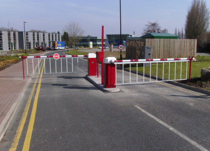 Inštalacije električnih napeljav in naprav, montaže strelovodnih napeljav in naprav, inštalacije šibkega toka, montaže avtomatskih dvoriščnih vrat in avtomatskih zapornic, inštalacije alarmnih naprav in video nadzorov, inštalacije računalniških mrež.