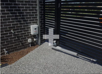 Inštalacije električnih napeljav in naprav, montaže strelovodnih napeljav in naprav, inštalacije šibkega toka, montaže avtomatskih dvoriščnih vrat in avtomatskih zapornic, inštalacije alarmnih naprav in video nadzorov, inštalacije računalniških mrež.